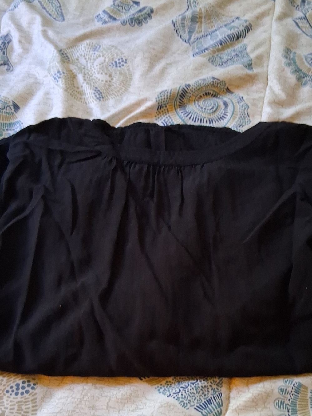Old Navy Black V-Neck Henley Button-Front Blouse - Picture 8 of 8